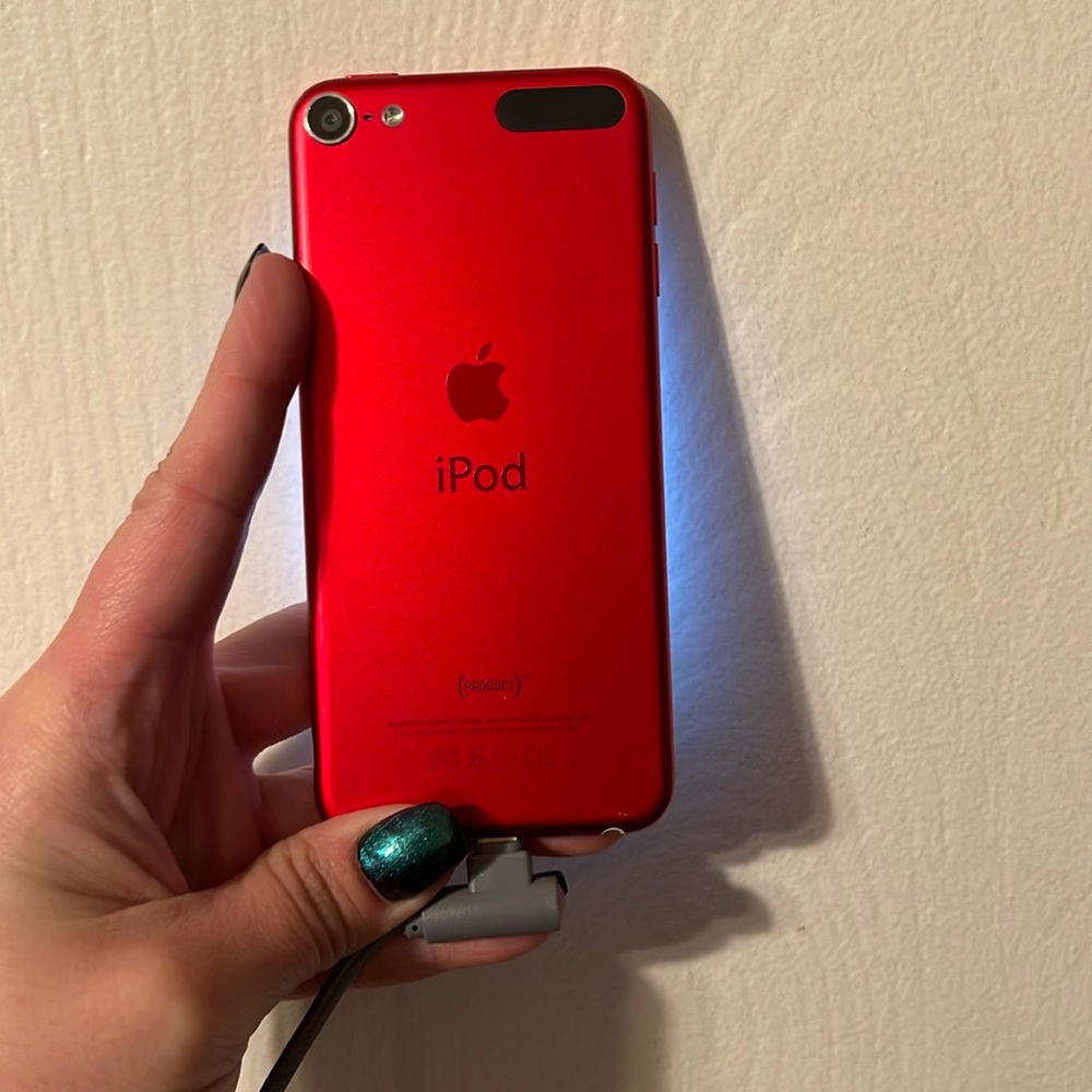 iPod Touch. 6th generation